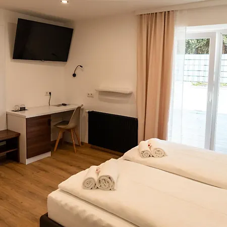 Guest house Casa Due - Zum Kleinen Italiener 3*